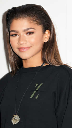 Zendaya Actress Hd Wallpaper