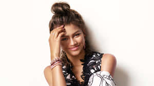 Zendaya Smiling Hd Wallpaper