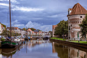 Zwolle Historic City Waterfront Wallpaper